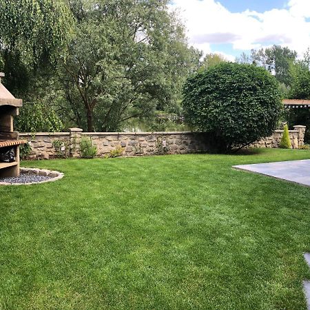 Chalet La Boheme Prouilly Екстер'єр фото